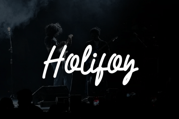 Holifoy Typeface for Elegant Editorial Design